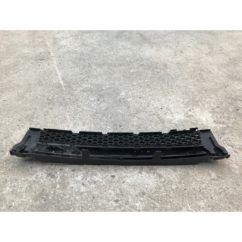 Parrilla Central Inferior En Defensa Para Jaguar Xe 2015, 2016, 2017, 2018, 2019 - Original Negro Mate