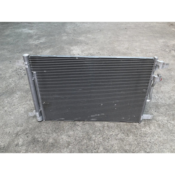 Condensador Original Para Audi Q3 2022, 2023, 2024 - Motor 2.0 Litros, 4 Cilindros