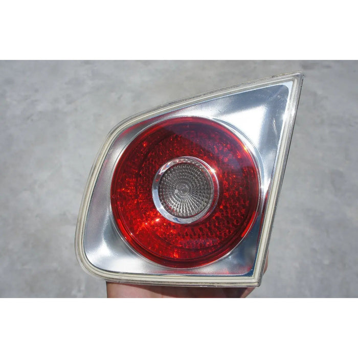 Calavera Derecha Interior Para Volkswagen Bora 2005, 2006, 2007, 2008, 2009, 2010 - Original Derecho Rojo