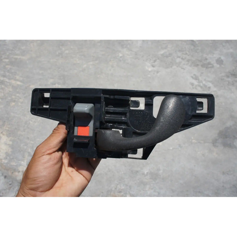 Manija De Puerta Delantera Izquierda Para Chevrolet S10, S-10 1998, 1999, 2000, 2001, 2002, 2003 - Original Negro