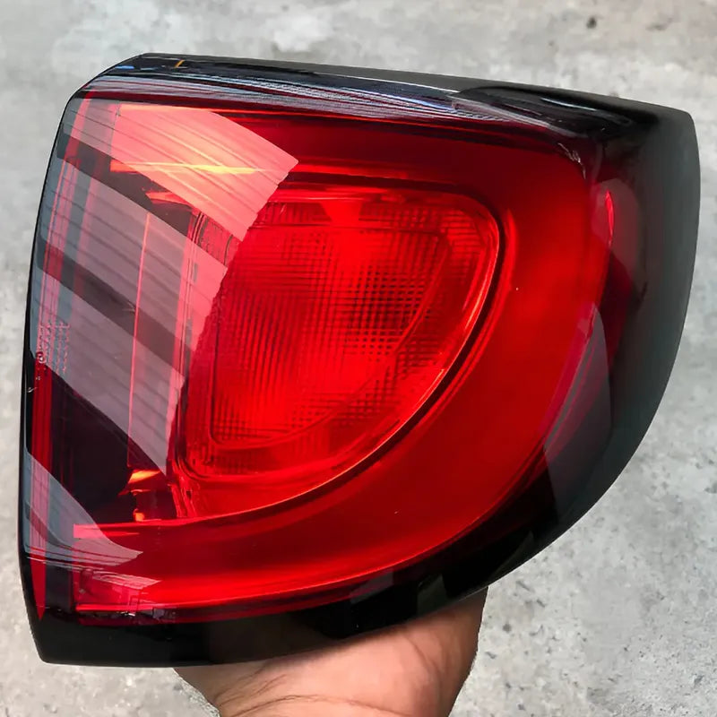 Calavera Derecha Original Para Chrysler Pacifica 2017, 2018, 2019, 2020 Derecho/pasajero Rojo