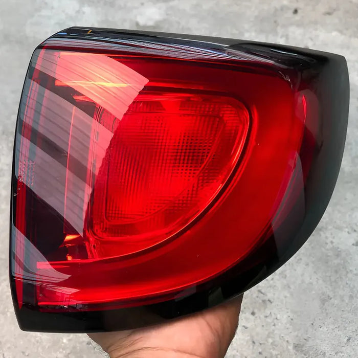 Calavera Derecha Original Para Chrysler Pacifica 2017, 2018, 2019, 2020 Derecho/pasajero Rojo