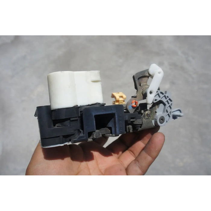 Chapa De Puerta Trasera Izquierda Para Chevrolet Silverado 1999, 2000, 2001, 2002, 2003, 2004, 2005, 2006