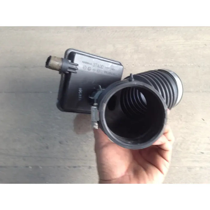 Manguera De Porta Filtro De Aire Para Nissan Altima 2013, 2014, 2015, 2016, 2017 -- Motor 2.5 Litros, 4 Cilindros - Original