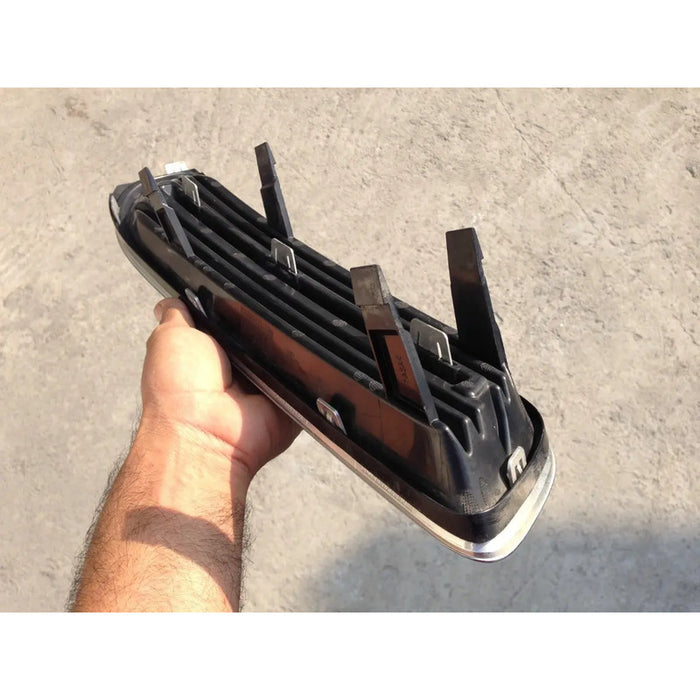 Parrilla Facia Delantera Izquierda Chrysler 300 2011 - 2014 Plástico