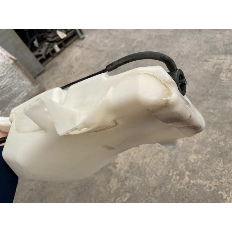 Deposito Limpia Parabrisas Para Gmc Yukon 2013-2014 6.0, 6.2