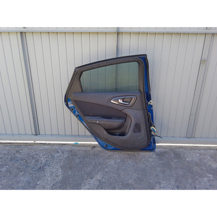 Puerta Trasera Izquierda Chrysler 200 2015 2016 2017  Trasera Izquierdo Azul