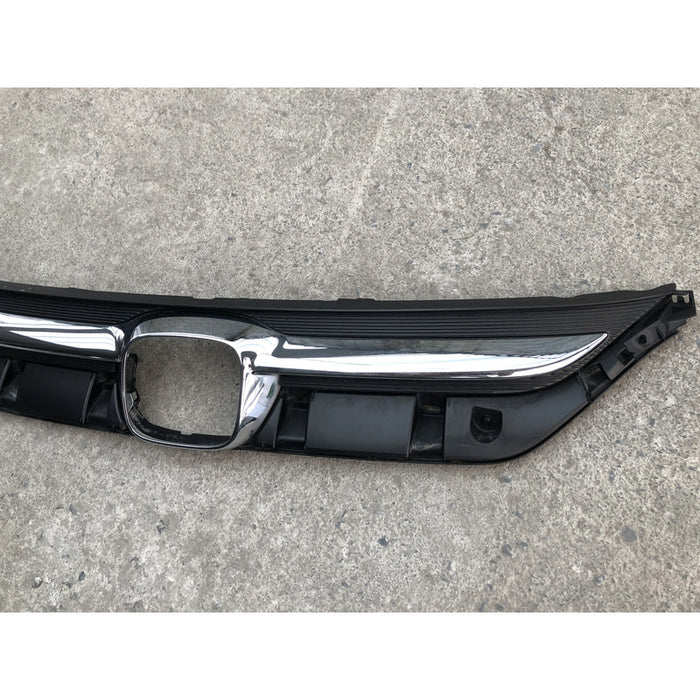 Parrilla Superior Original Honda Odyssey 2018, 2019, 2020 Cromado