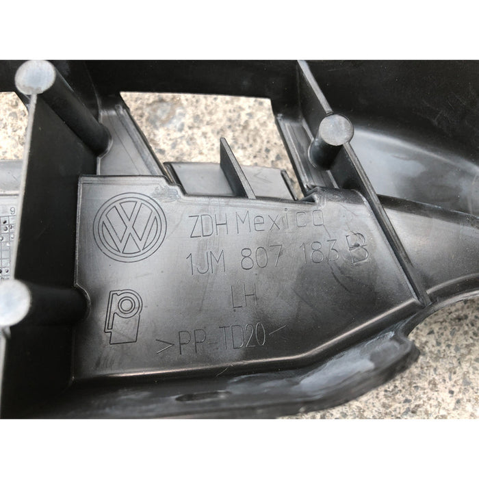 Guia De Defensa Delantera Izquierda Para Volkswagen Jetta 2008, 2009, 2010, 2011, 2012, 2013, 2014, 2015
