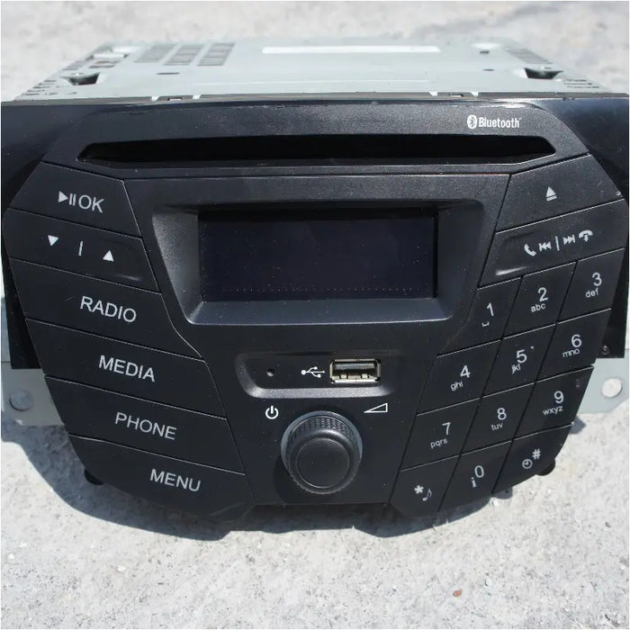 Autoestereo Radio Con Cd Bluetooth Para Ford Figo 2016