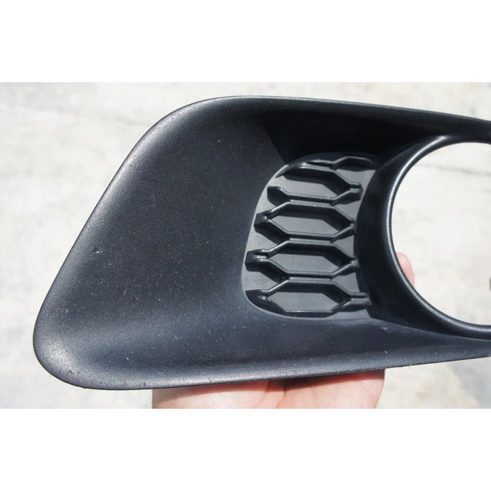 Parrilla Izquierda Para Faro Niebla Dodge Caravan 2011, 2012, 2013 - Original Mate