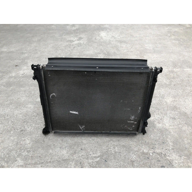 Radiador Original Para Dodge Challenger 2009, 2010, 2011, 2012, 2013, 2014 Motor 5.7
