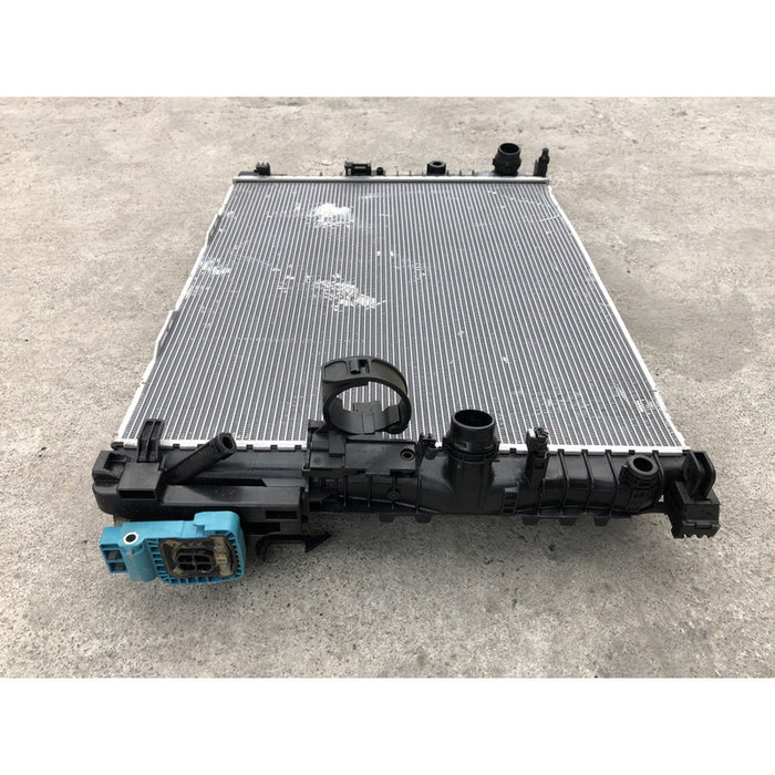 Radiador Original Para Bmw 5-series 2023 Motor 2.0 Turbo