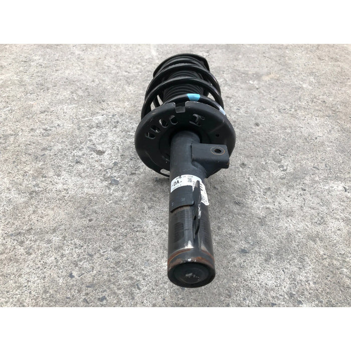 Amortiguador Delantero Derecho Mazda 3 Hatchback 2020 2021 2022 2023, Original