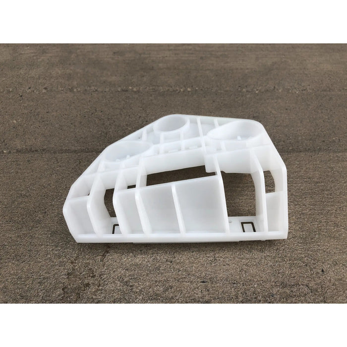 Guia Soporte De Faro Derecho Nissan Np300 2016-2018