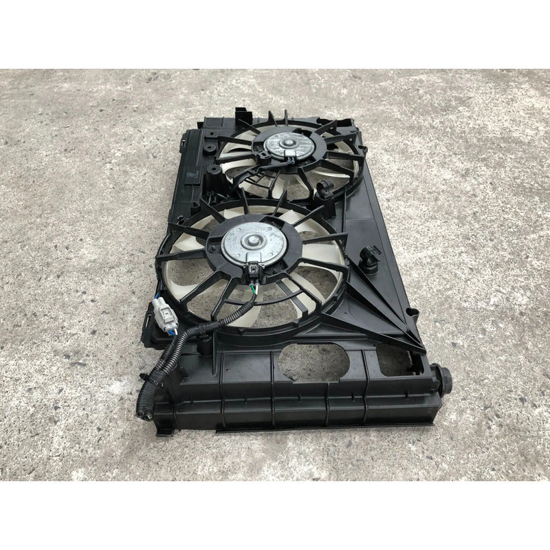 Motoventilador para Toyota Prius 2012, 2013, 2014, 2015 (1.8)