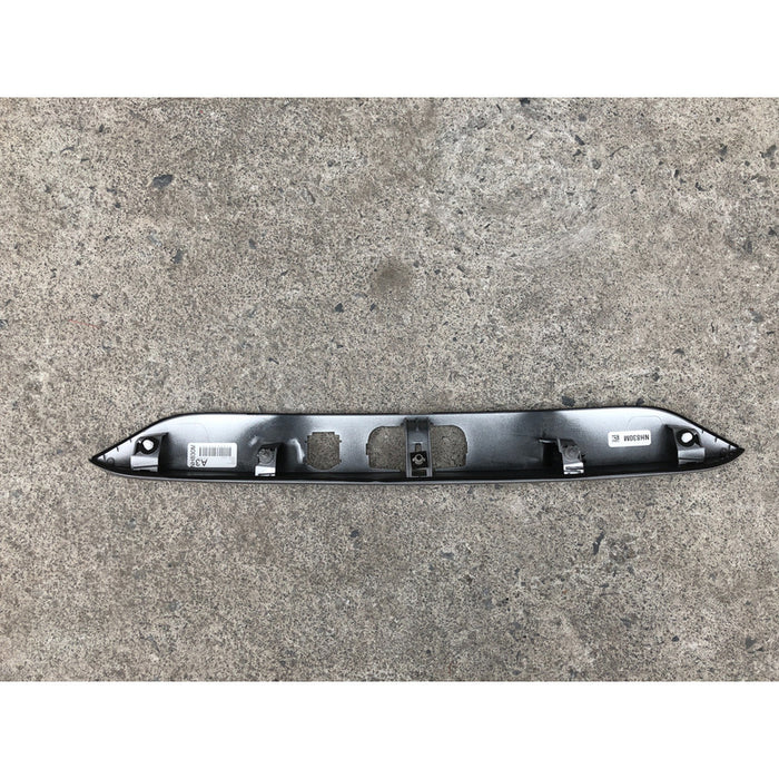 Moldura Cajuela Honda Crv 2017 Al 2022