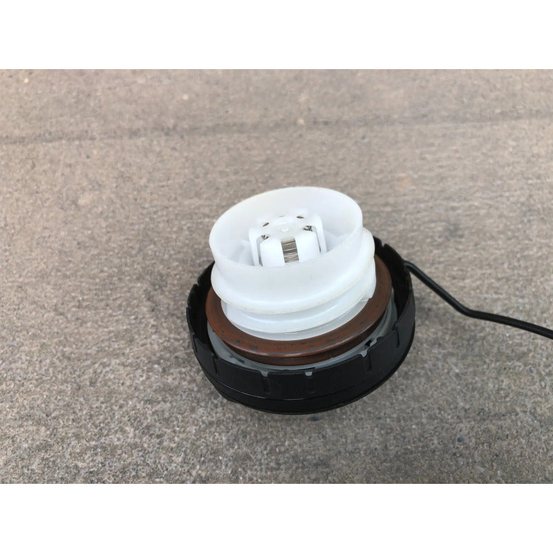 Tapon De Gasolina Para Infiniti G35 2003, 2004, 2005, 2006, 2007, 2008 (original) Negro