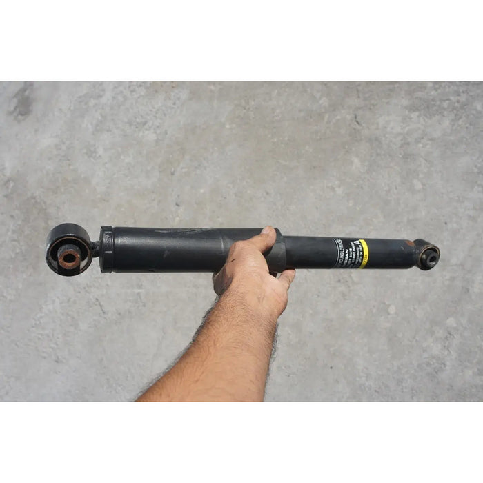 Amortiguador Trasero Derecho Para Nissan Rogue 2015, 2016, 2017, 2018, 2019 - Original