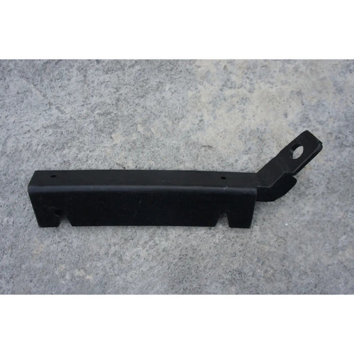 Guia Defensa Delantera Izquierda Para Chevrolet Chevy 2004, 2005, 2006, 2007, 2008
