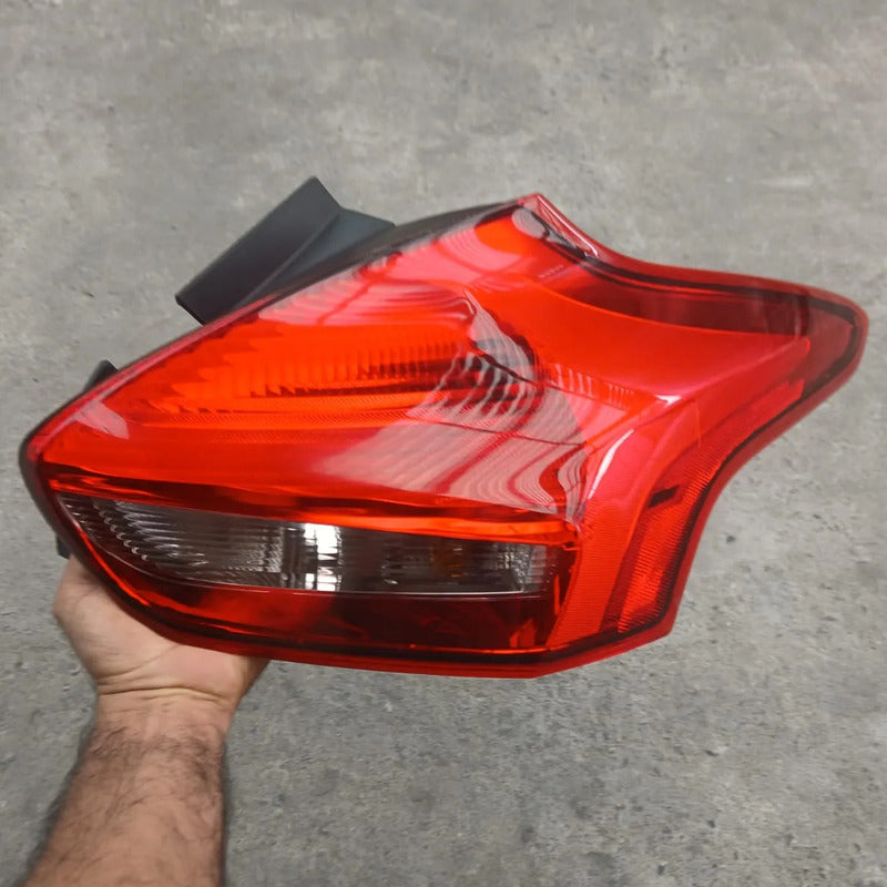 Calavera Derecha Original Para Ford Focus Hatchback 2015, 2016, 2017, 2018 Derecho/pasajero