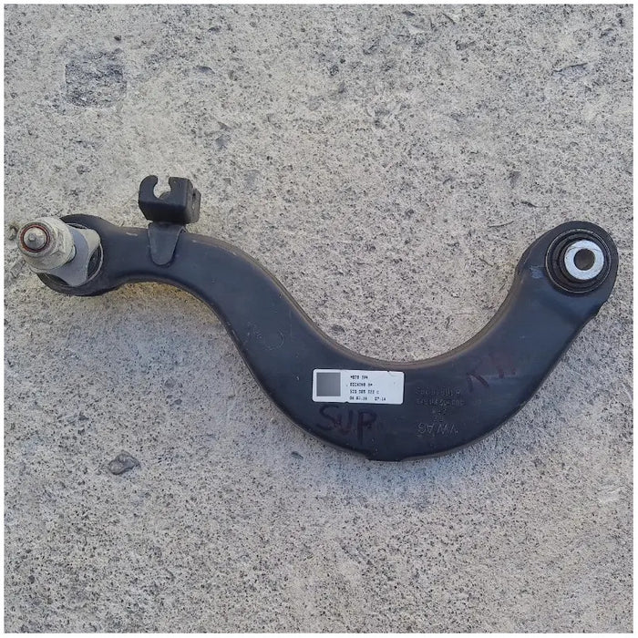 Tirante Trasero Derecho Superior Para Volkswagen Golf 2015, 2016, 2017, 2018, 2019, 2020, 2021 (motor 1.8)