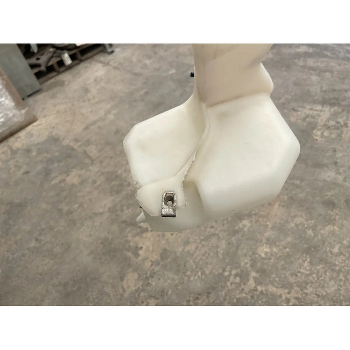 Deposito Limpia Parabrisas Para Gmc Yukon 2013-2014 6.0, 6.2
