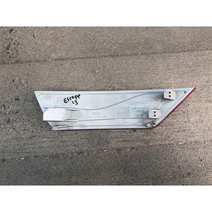 Reflejante Trasero Derecho Para Ford Escape 2013, 2014, 2015, 2016, 2017, 2018, 2019 - Original Rojo