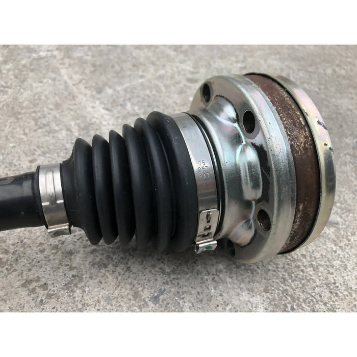 Junta Homocinetica Delantera Izquierda Para Volkswagen Cc 2009, 2010, 2011, 2012 Motor 2.0 Original