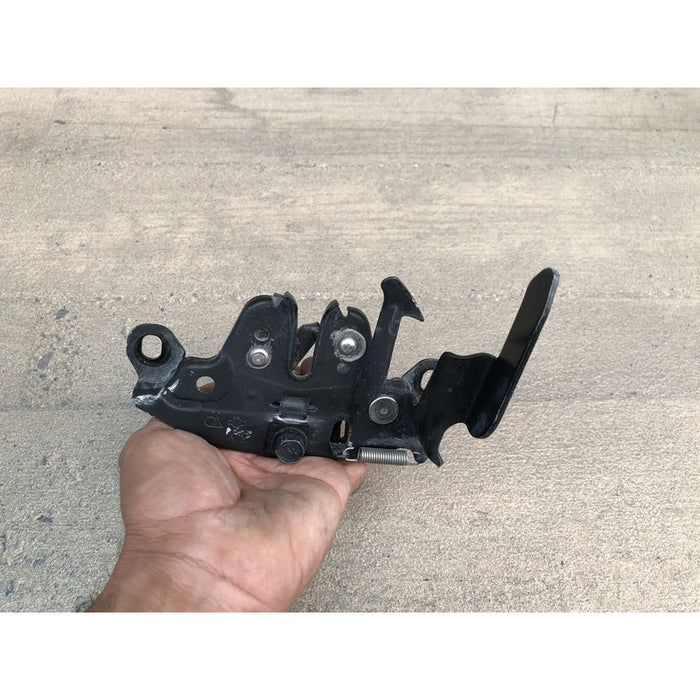 Chapa De Cofre Para Nissan Sentra 2013, 2014, 2015, 2016, 2017, 2018, 2019 (original)