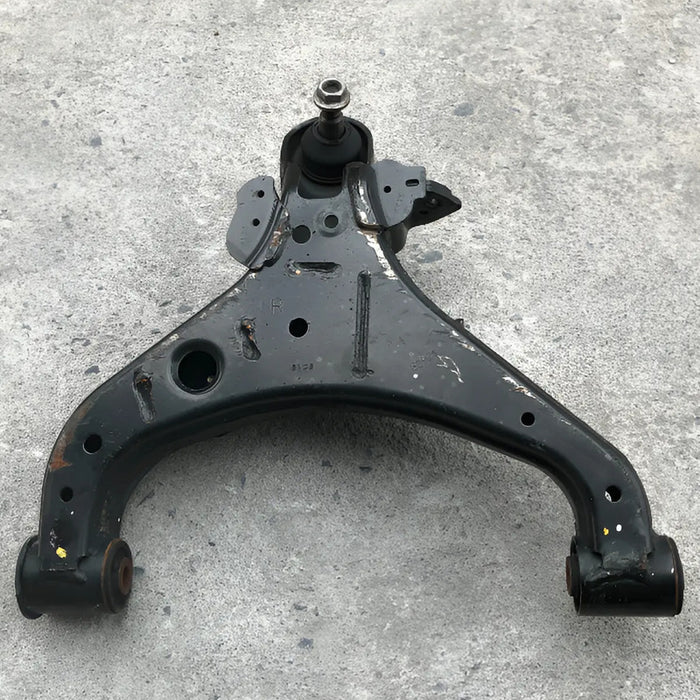 Horquilla Delantera Derecha Inferior Para Nissan Titan 2017, 2018, 2019, 2020, 2021, 2022, 2023, 2024 - Motor 5.0 Litros, Original