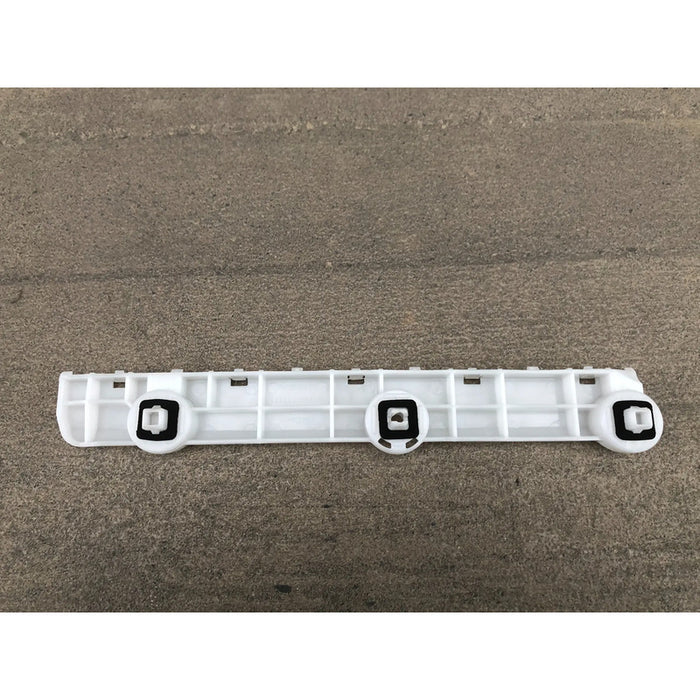 Guia De Defensa Trasera Derecha Nissan Versa 2012, 2013, 2014, 2015, 2016, 2017, 2018, 2019