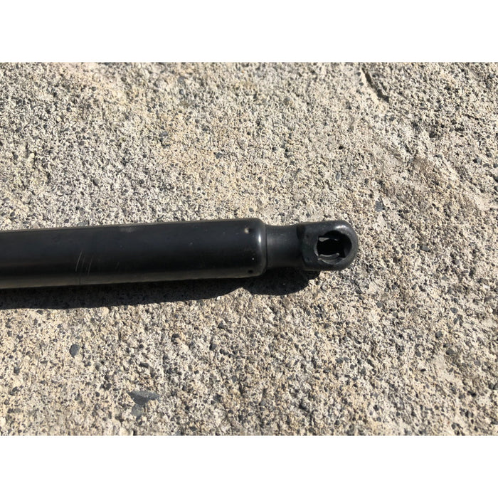 Piston Cajuela Ford Focus Hatchback Del 2012 Al 2018