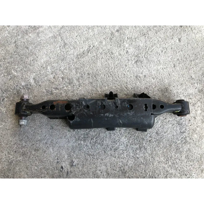 Tirante Trasero Izquierdo Para Nissan Rogue 2015, 2016, 2017, 2018, 2019 Motor 2.5