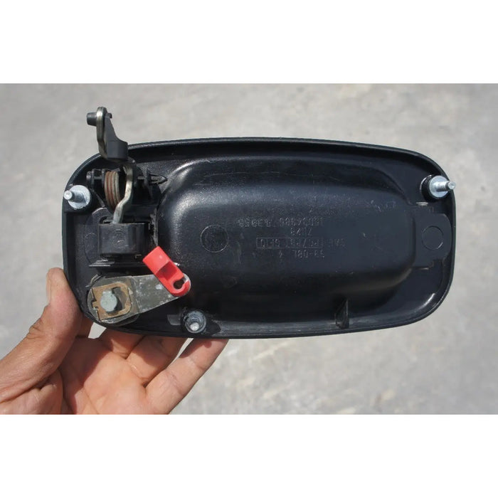 Manija Puerta Exterior Delantera Izquierda Para Chevrolet Tahoe 2000, 2001, 2002, 2003, 2004, 2005, 2006 Original Negro
