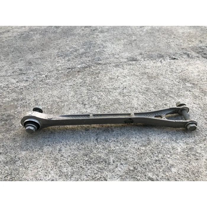Tirante Trasero Derecho Para Dodge Challenger 2011, 2012, 2013, 2014, 2015, 2016, 2017, 2018, 2019, 2020, 2021 Motor 3.6