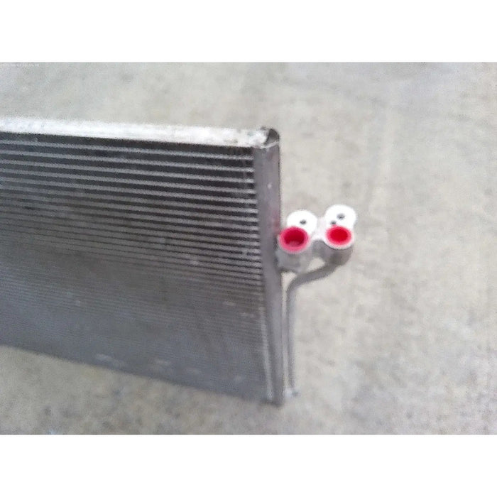 Condensador Original Para Bmw 550i, 2011, 2012, 2013, 2014, 2015, 2016 (motor 4.8)