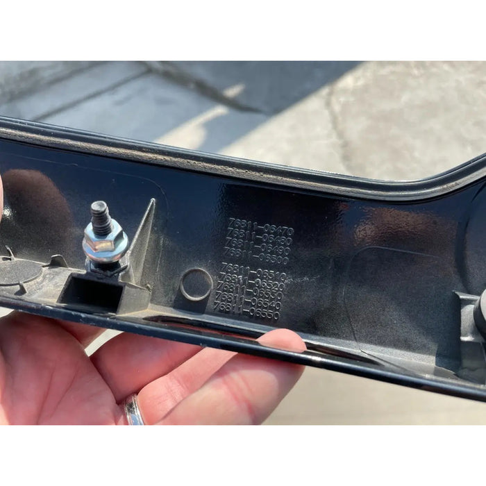 Moldura De Cajuela Superior Para Toyota Camry 2012, 2013, 2014 - Original