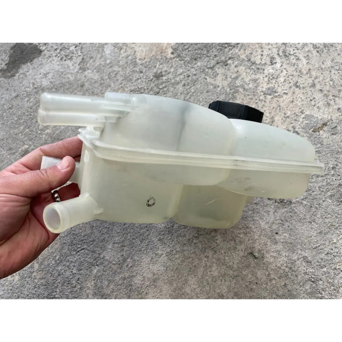 Deposito De Anticongelante Para Mazda 3 2004, 2005, 2006, 2007, 2008, 2009, 2010, 2011, 2012 (original)