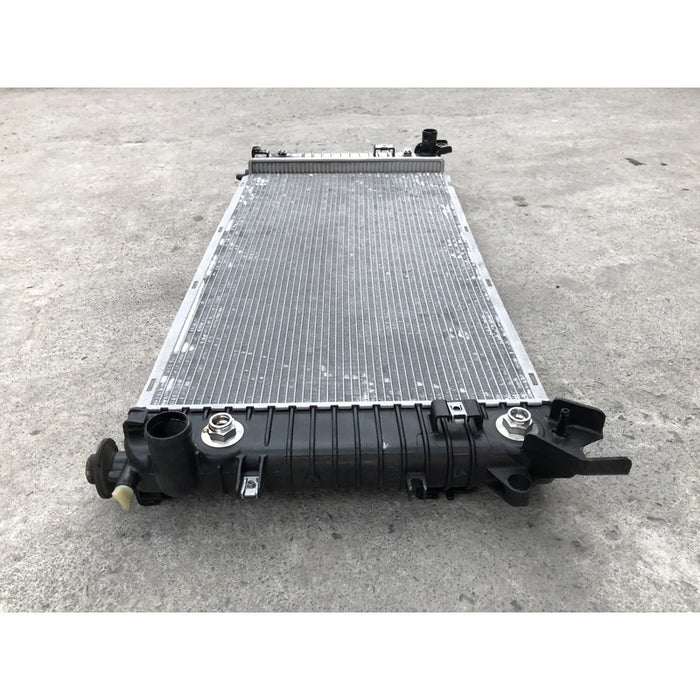 Radiador Original Para Yukon 2015, 2016, 2017, 2018 Motor 6.2