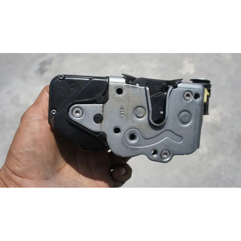 Chapa De Puerta Trasera Izquierda Para Buick Enclave 2008, 2009, 2010, 2011, 2012, 2013, 2014, 2015, 2016, 2017 Original