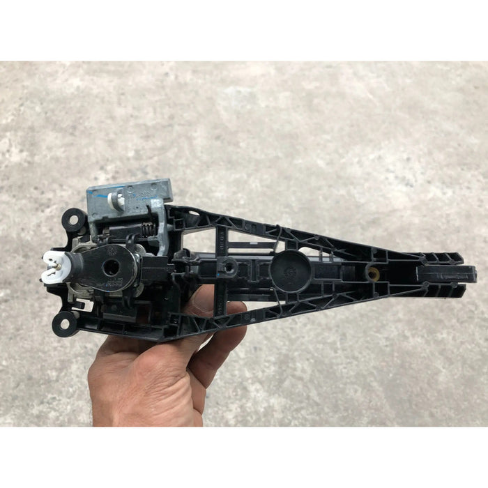 Manija De Puerta Delantera Izquierda Para Chevrolet Sonic 2012, 2013, 2014, 2015, 2016, 2017, 2018 Original Negro Delantera