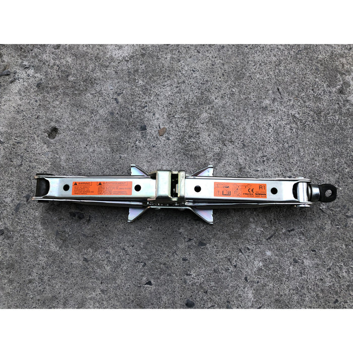 Gato Tijera Nissan Rogue 2015