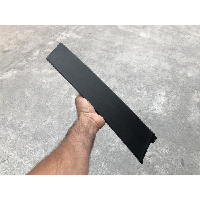 Moldura De Marco Puerta Trasera Izquierda Chevrolet Cruze 2016, 2017, 2018 Negro