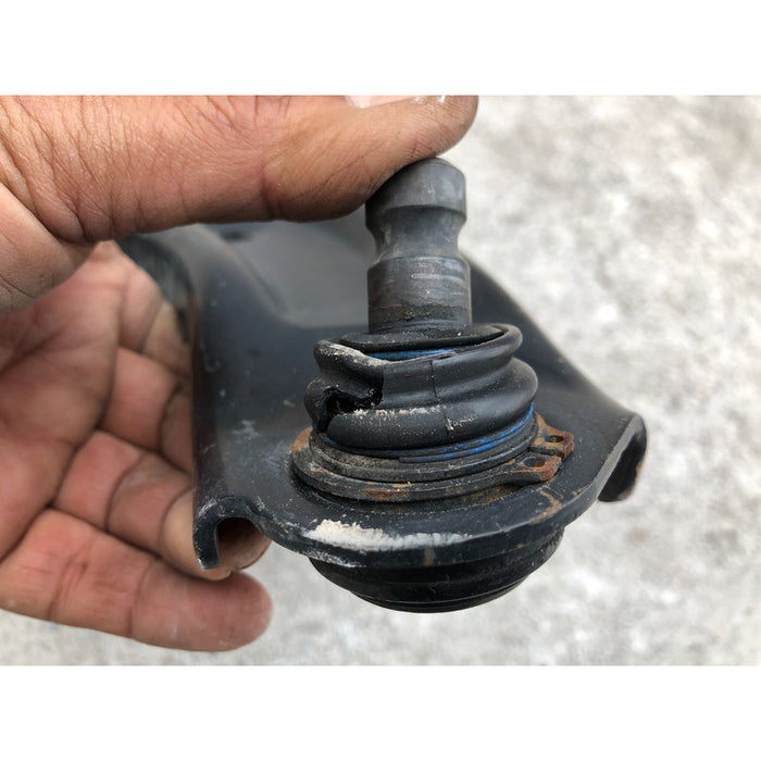 Horquilla Delantera Derecha Nissan Versa 2012 Al 2019 1.6