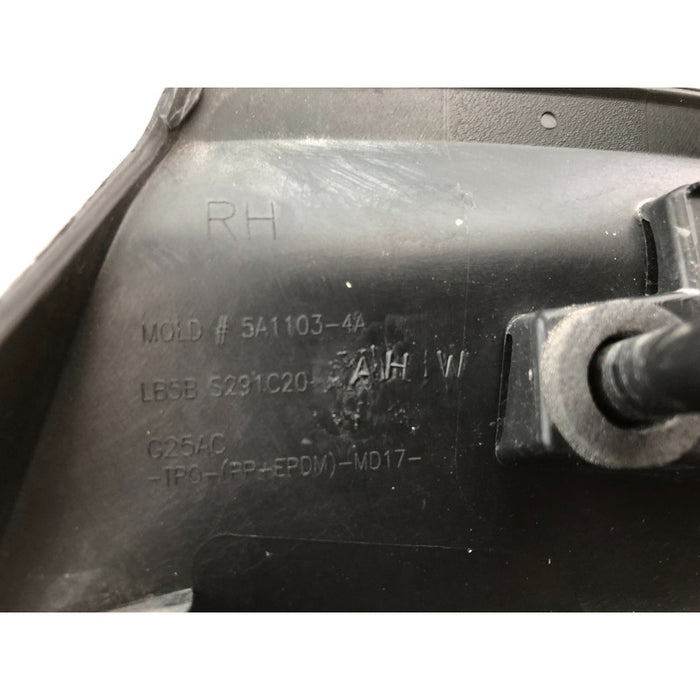 Moldura Arco Trasera Derecha Ford Explorer 2022