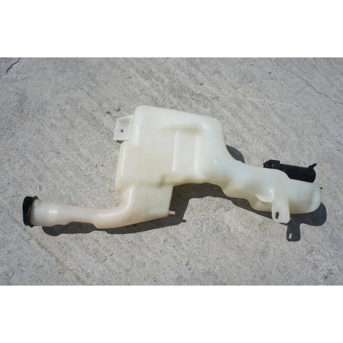 Deposito Limpia Parabrisas Para Ford Fiesta Sedan 2011, 2012, 2013, 2014, 2015