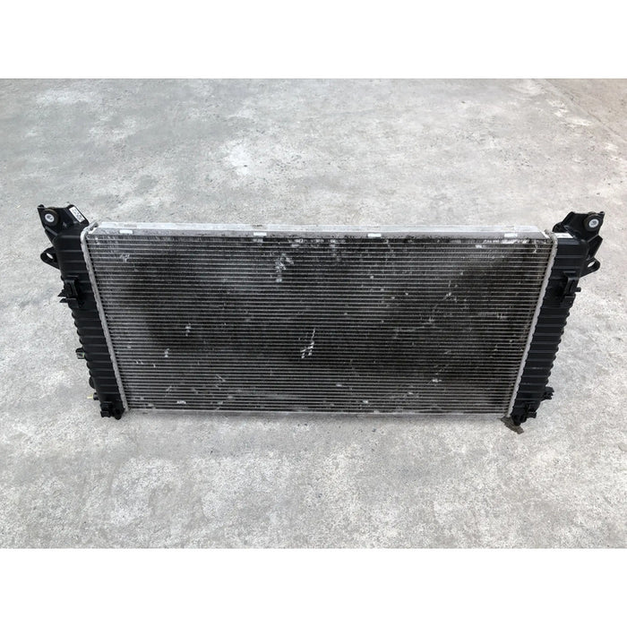 Radiador Original Para Tahoe 2016 2017 2018 2019 Motor 5.3
