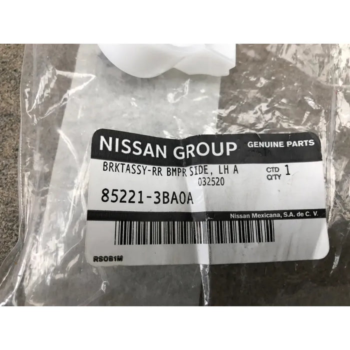 Guia Defensa Trasera Izquierda Para Nissan Versa 2012, 2013, 2014, 2015, 2016, 2017, 2018, 2019