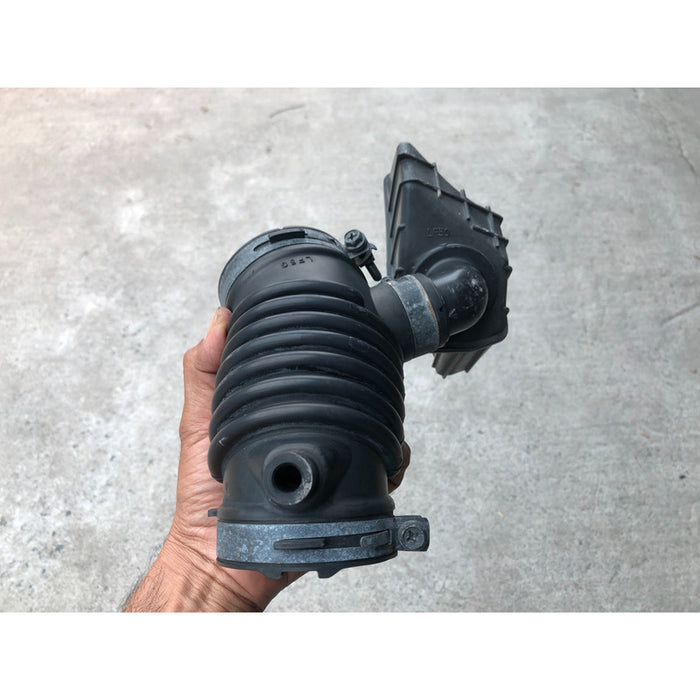 Manguera Porta Filtro Para Mazda 5 2006, 2007, 2008, 2009, 2010 Motor 2.3 (original)